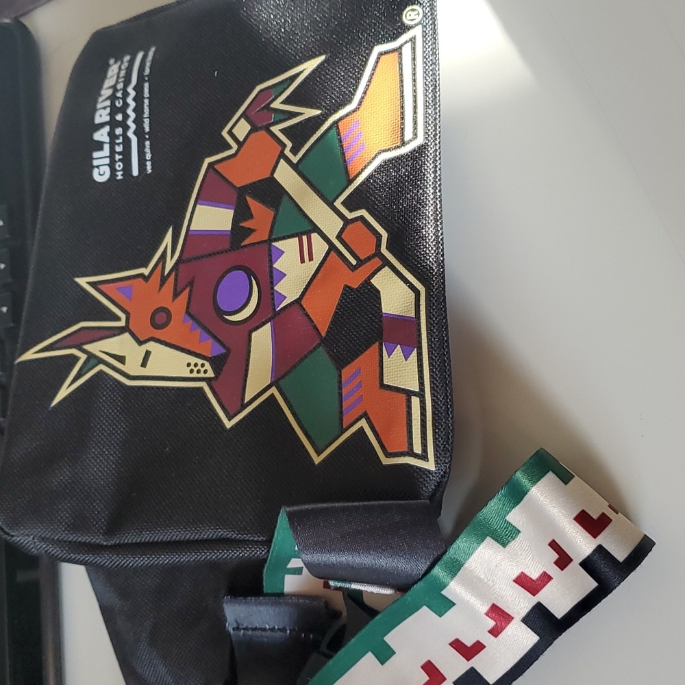 Arizona Coyotes NHL cross body/fanny pack